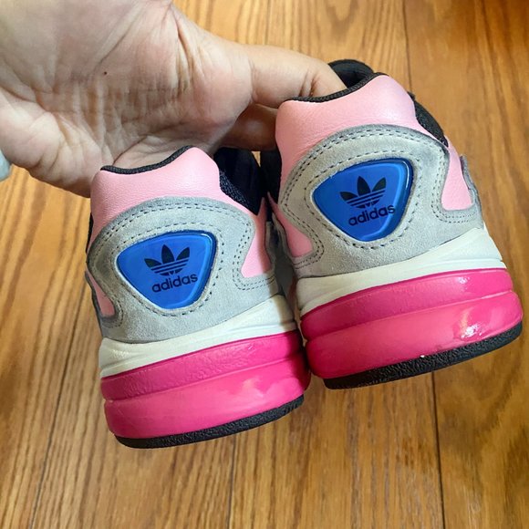 Adidas Falcon Shoes - Picture 4 of 6